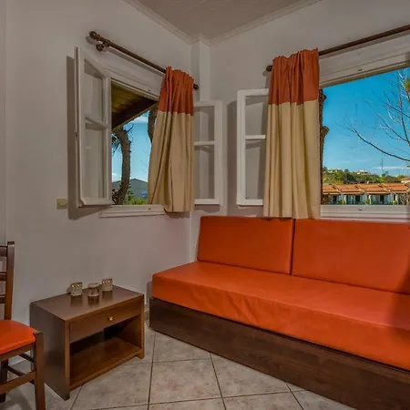 Zarkadis Beach Aparthotel
